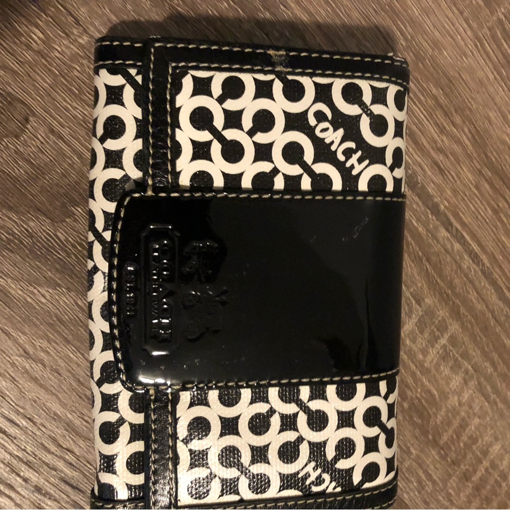 Coach Wallet in black and white